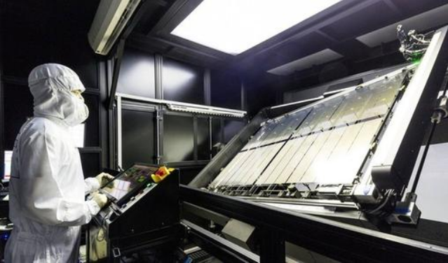 如何區(qū)分lcd顯示屏貿(mào)易公司以及廠家？